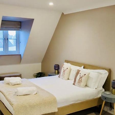 Modern Town House In Cotswolds - 3 Double Bedrooms ウィットニー エクステリア 写真