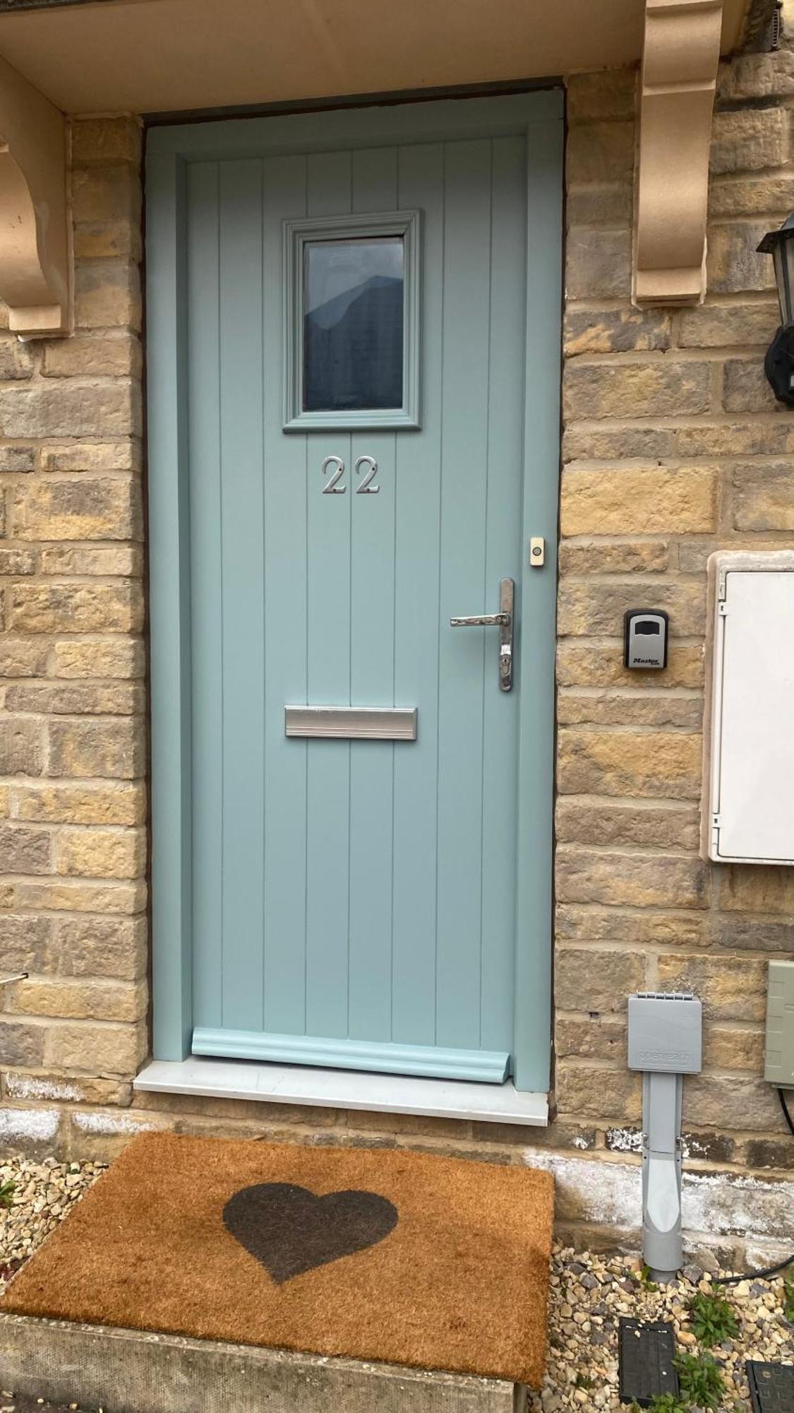 Modern Town House In Cotswolds - 3 Double Bedrooms ウィットニー エクステリア 写真